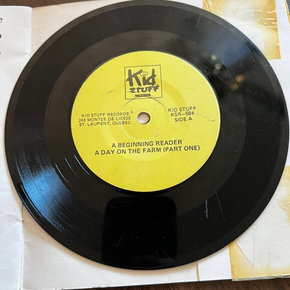 Read-A-Long Book and Record 45 -A Day On The Farm Vintage Kid Stuff Records Rare - Picture 5 of 6